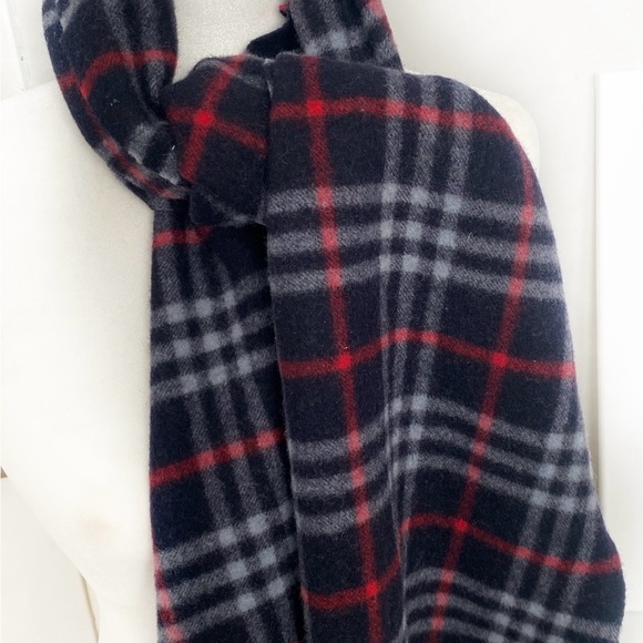 Burberrys Scarf 💯 Cashmere - Picture 3 of 5